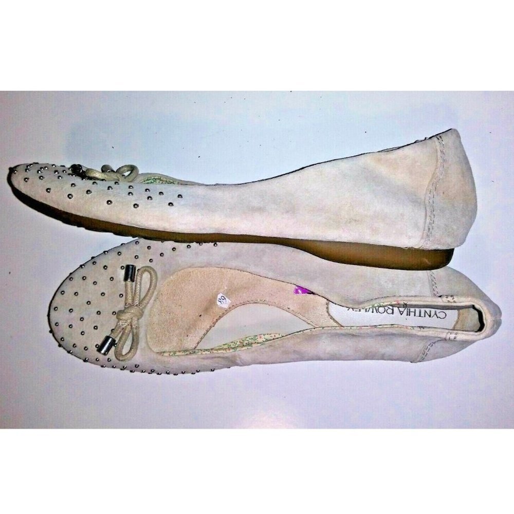 Cynthia Rowley Ballet Flats Sz 8.5 Womens Suede Nude/Beige studs SAND Float bow - Picture 8 of 9